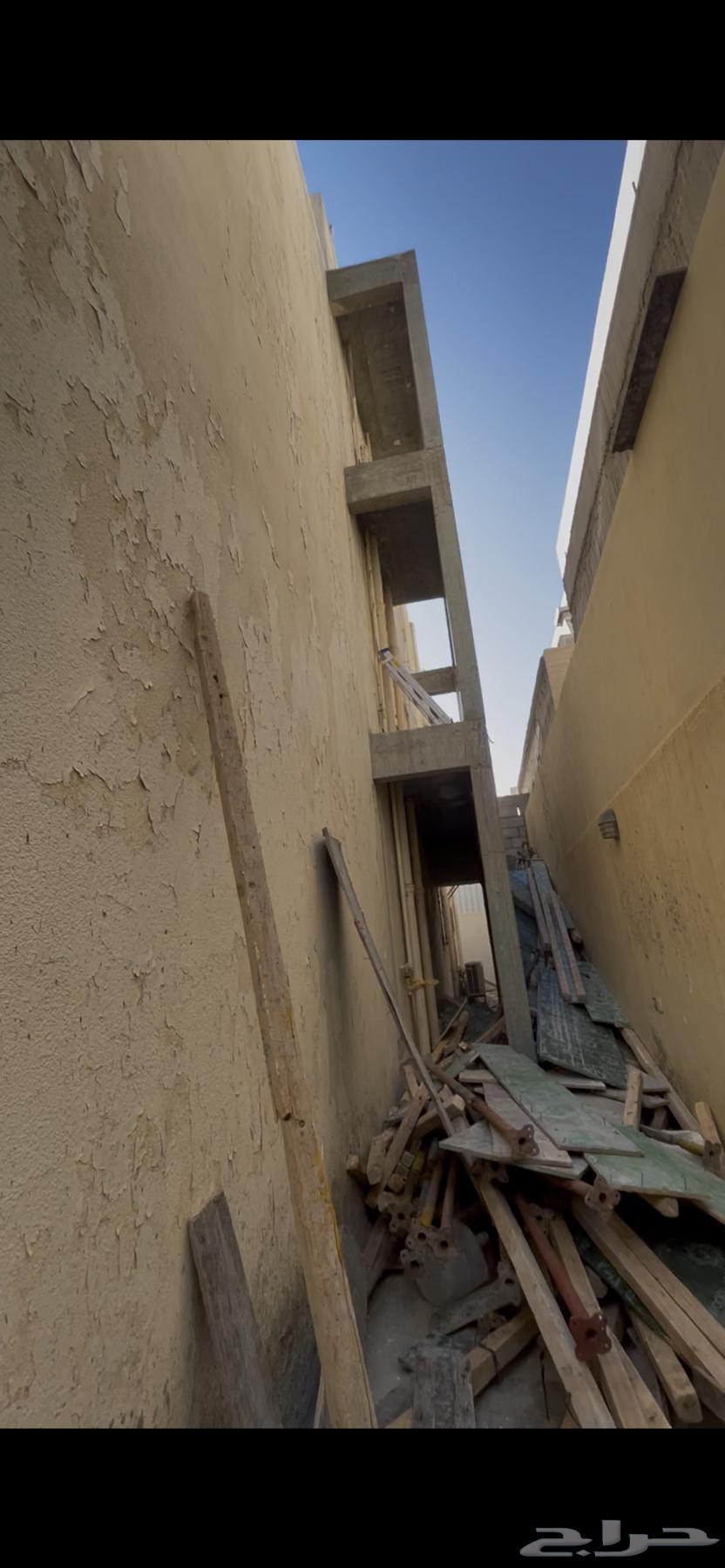 أنا مقاول باكستاني شغل ترميم تكسير بلاط السيراميك لياسه بنا64403116844035113