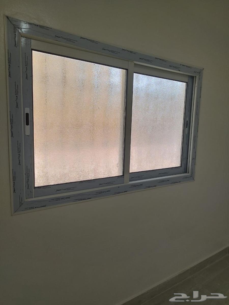 تفصيل ابواب وتفصيل شبابيك وجميع انواع الصيانات64380139811586114