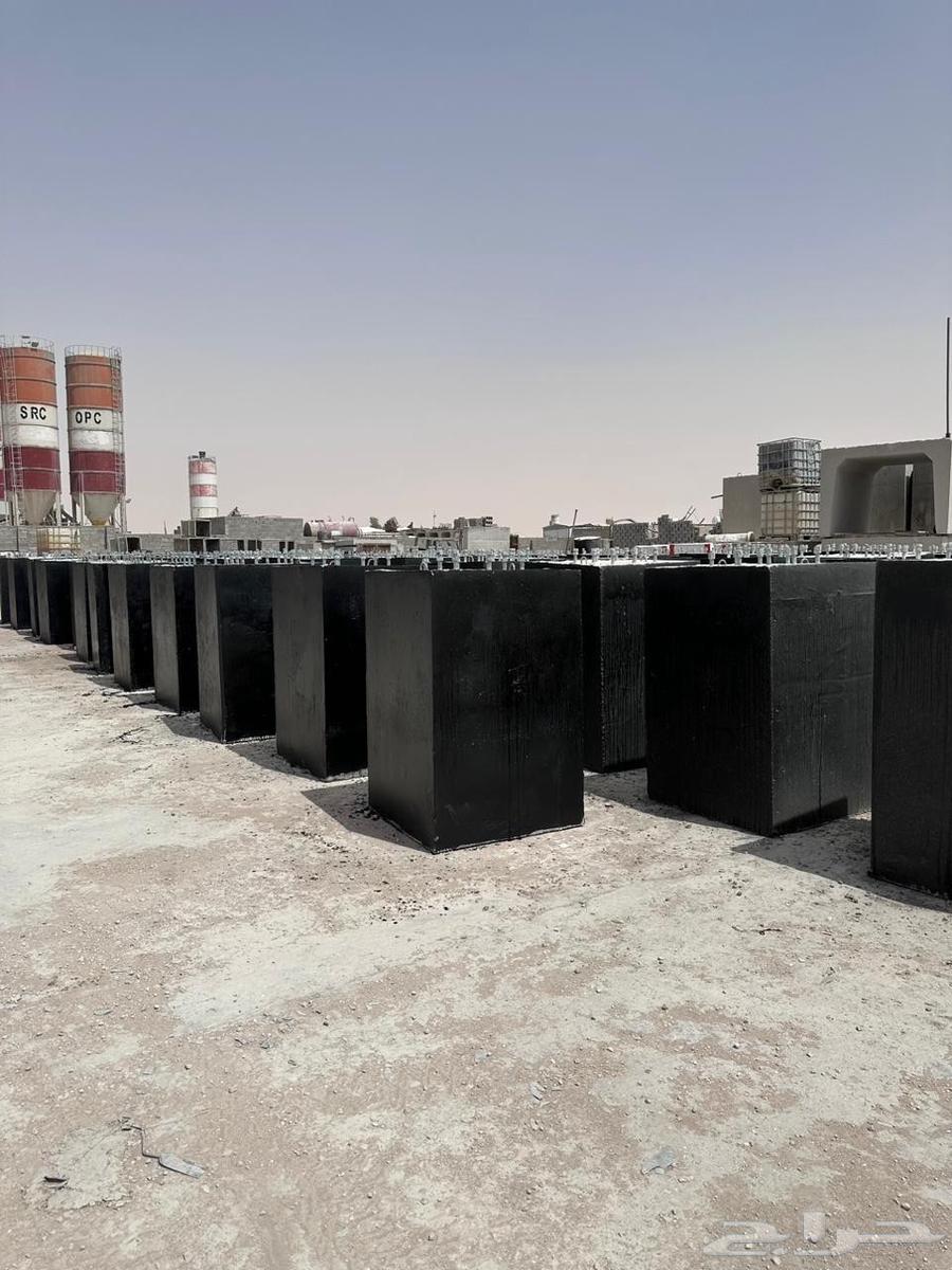 اجز خرسانية  مصدات سيارات  قواعدانارة و مناهيل  حجر  زينةحدا64380139398658113