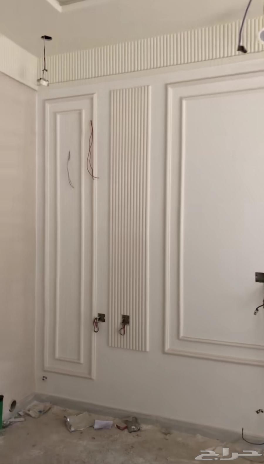 لمسة فنية من الجبص البلدي تزين جدرانك بذوق رفيع64403727378307110