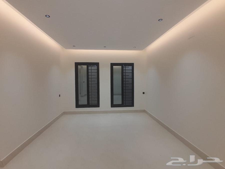 للبيع دور ارضي بمدخل مستقل من 6غرف بحي الحسام ب570الف64403249999106112