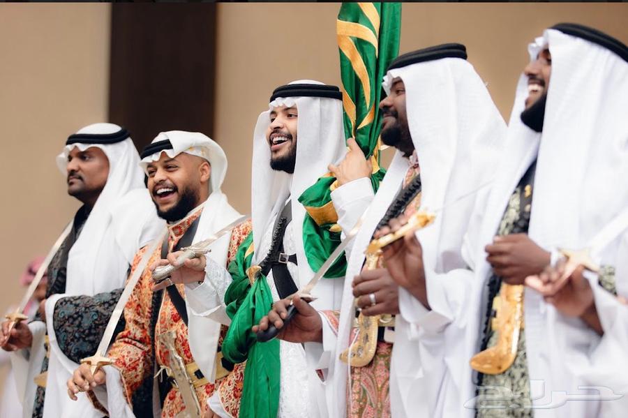 فرقة نجد العذيه للفنون الشعبية64403649190403112