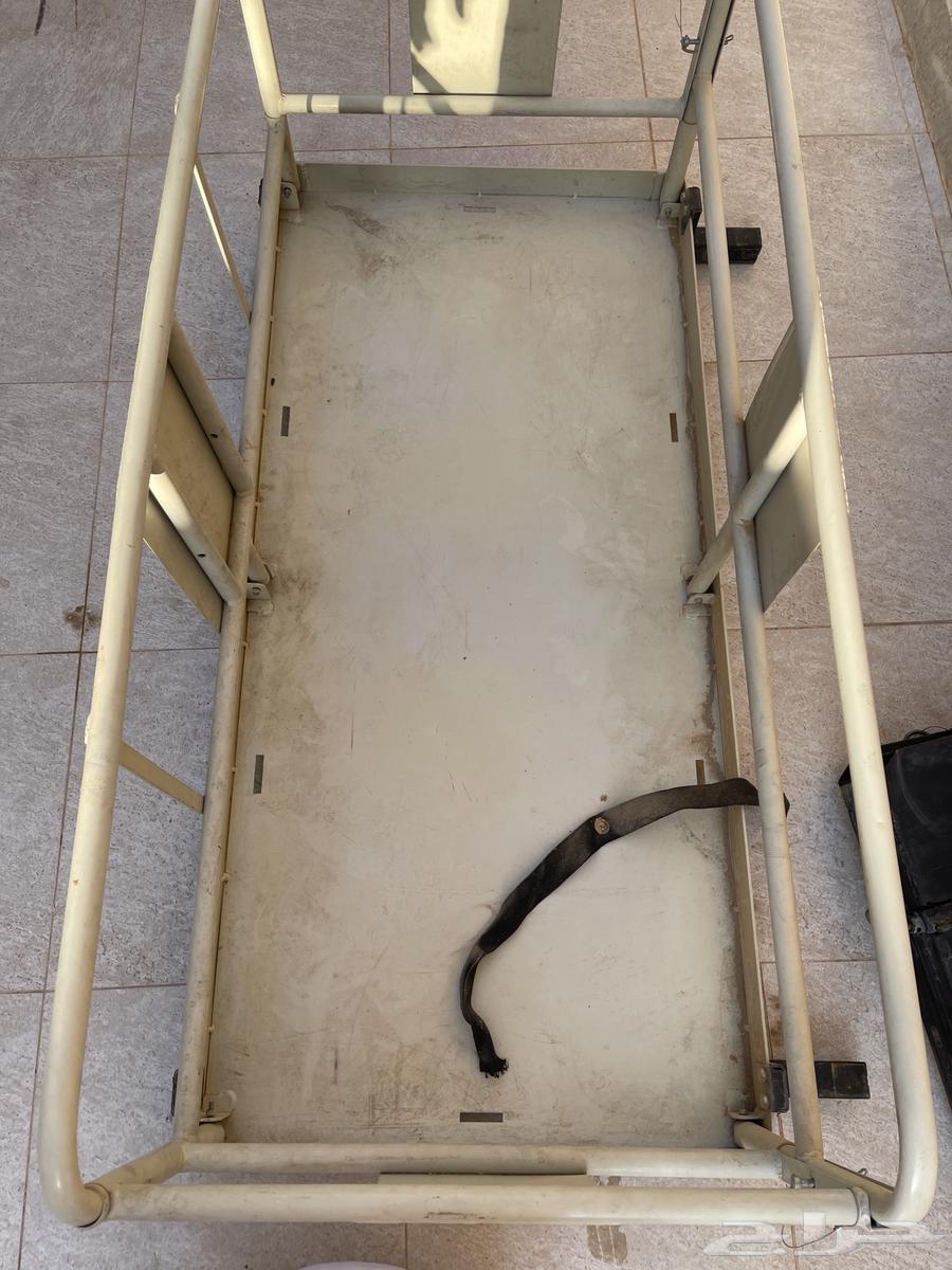 للبيع سلة عفش معة قواعدة واغراضة كاملة. للتواصل واتس فقط64403632722178111