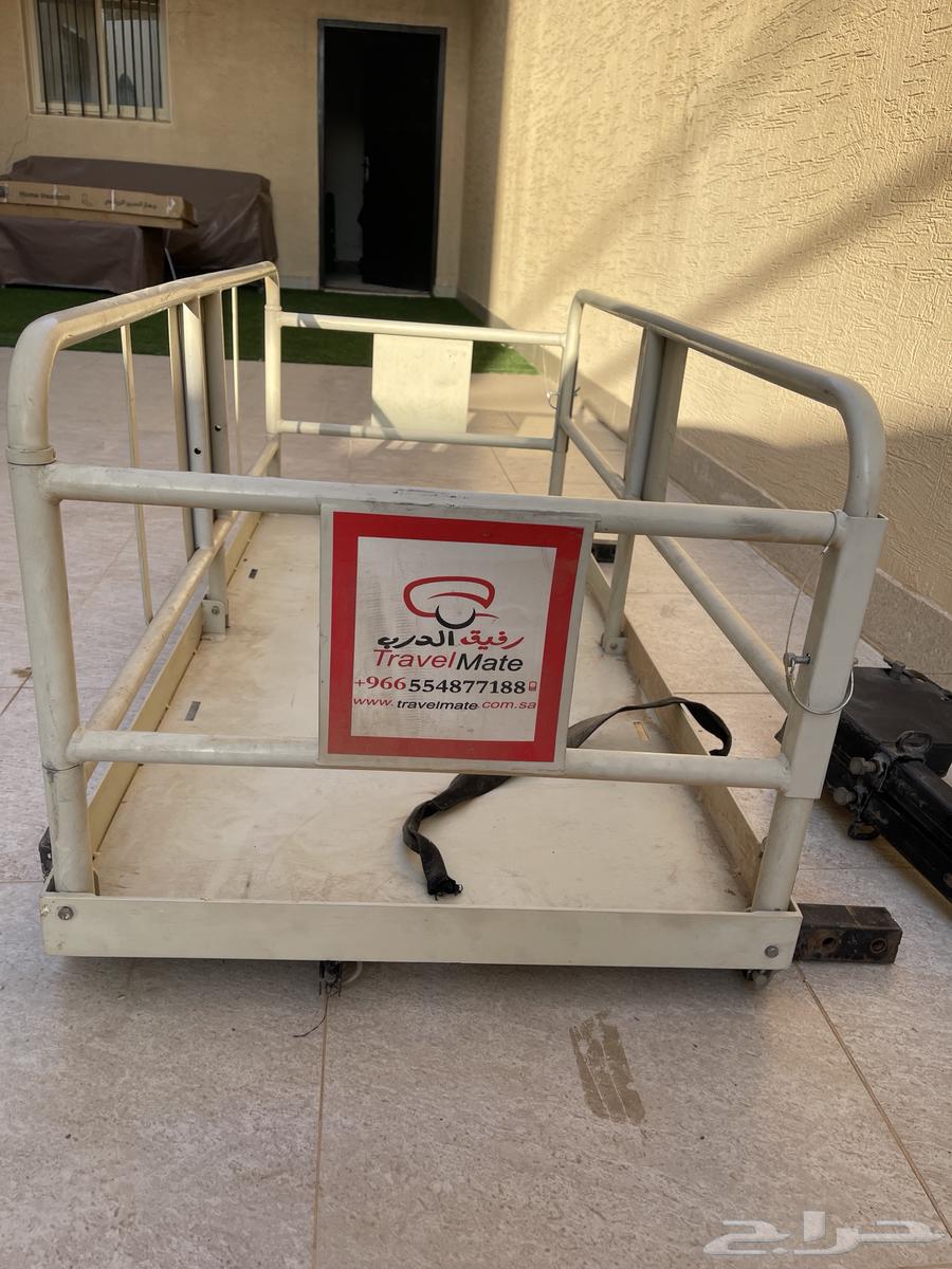 للبيع سلة عفش معة قواعدة واغراضة كاملة. للتواصل واتس فقط64403632722178110