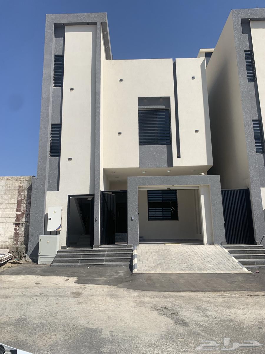 For sale: Top floor with annex in Khamis, excellent location starting from 650 thousand64403267575425111