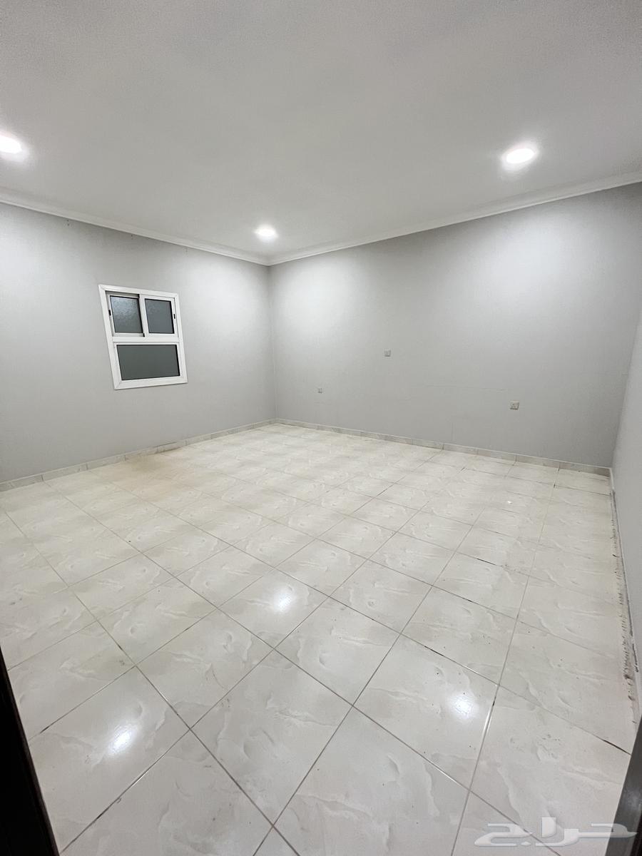 للإيجار شقة عوايل مستقله في جنوب الهفوف64403234142338110