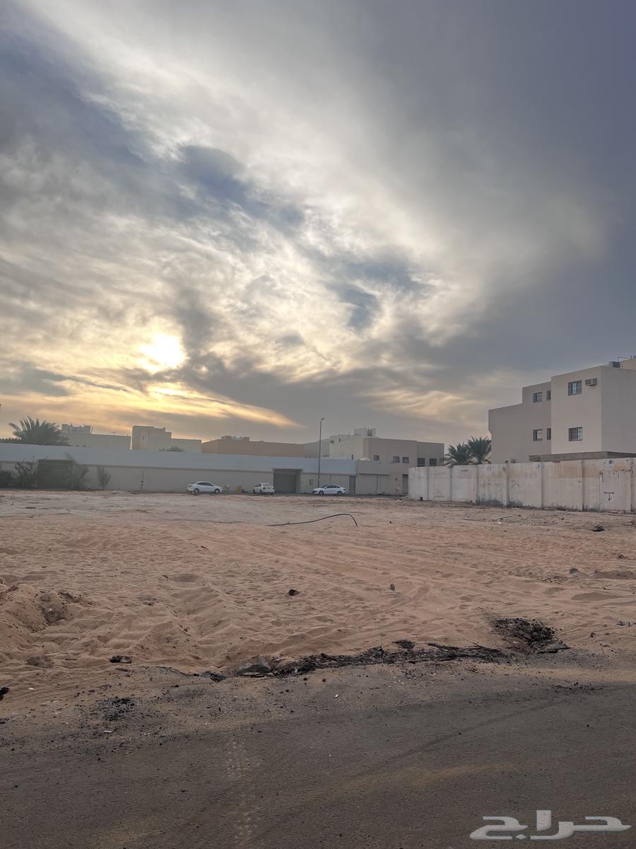 أرض للبيع بحي البساتين الغربي64457718519169110