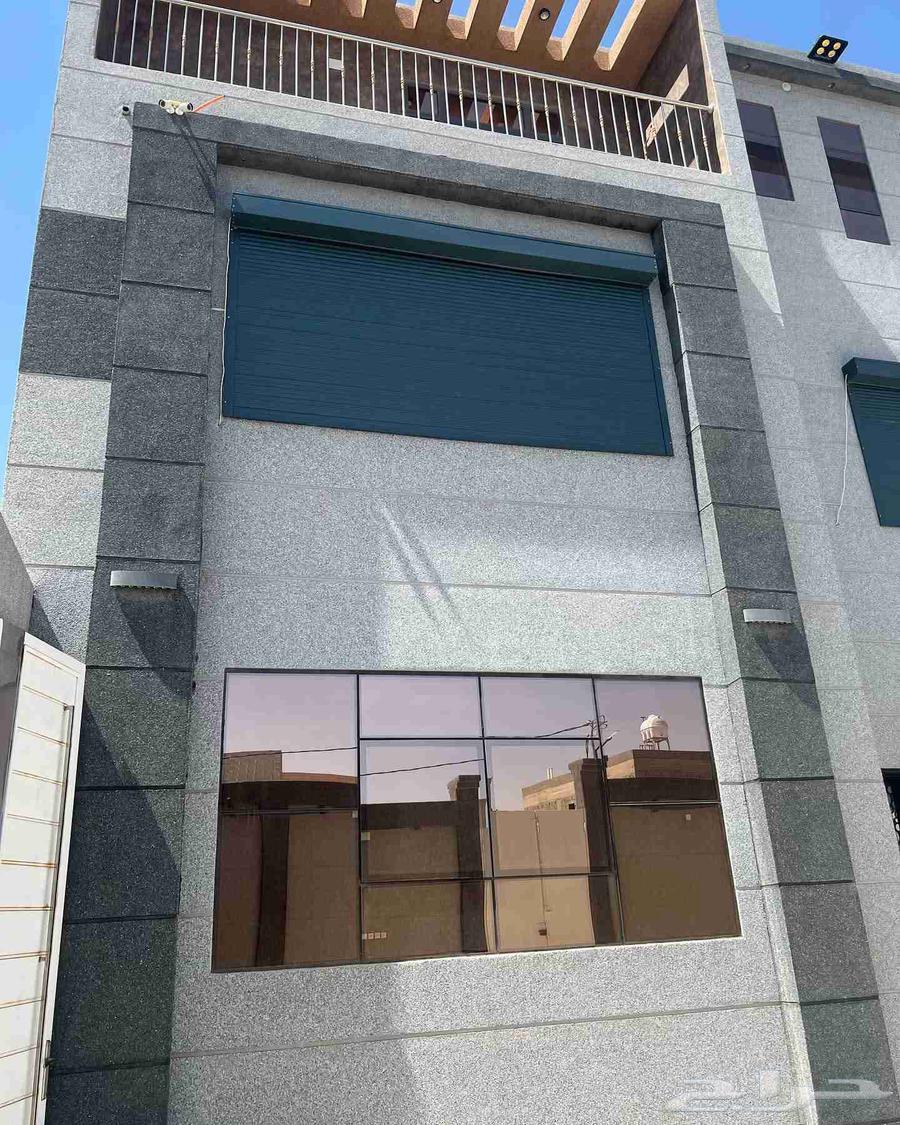 جميع انواع المونيوم جمع انوع الصيانة وزجاج وشطر وسكريت64403601272707113