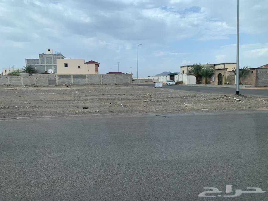 ارض للبيع