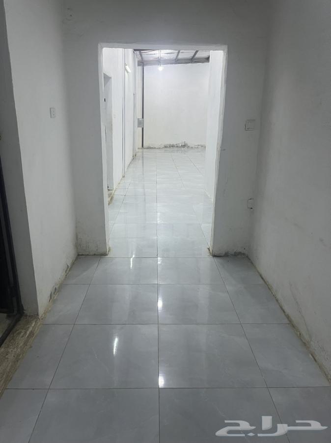 مستودع للايجار في حي مريخ64581510996227113