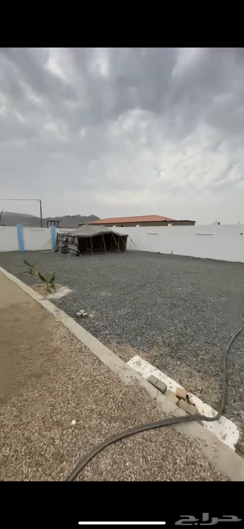 للبيع استراحة في موقع مميز.64403183722626113