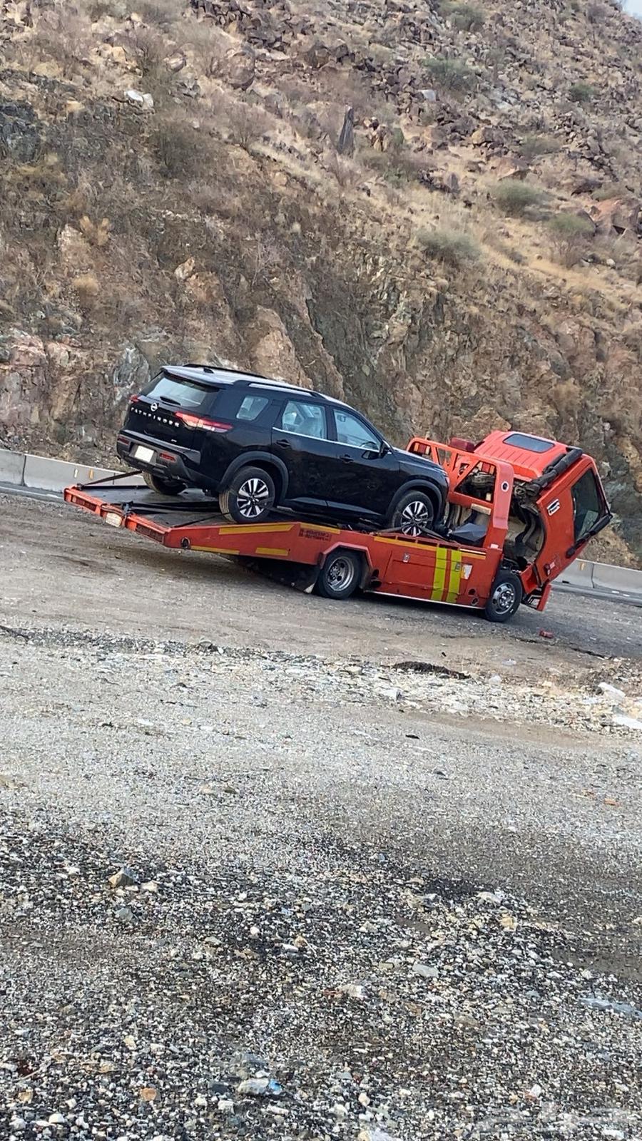 سطحه جدة إلى الرياض الدمام64403901545857113