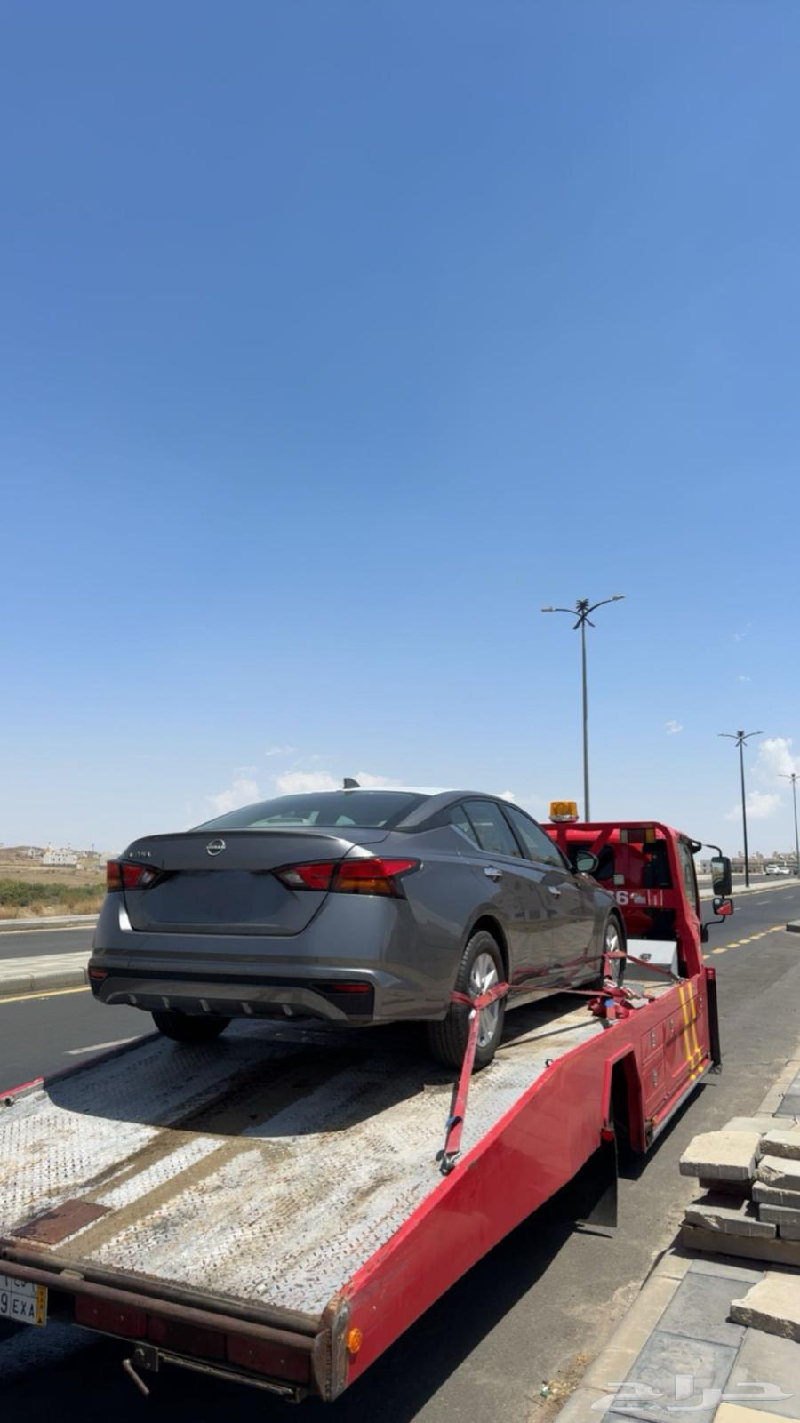 سطحه ابها الخميس شعار ضلع الى جميع الاتجاهات64403900428417111