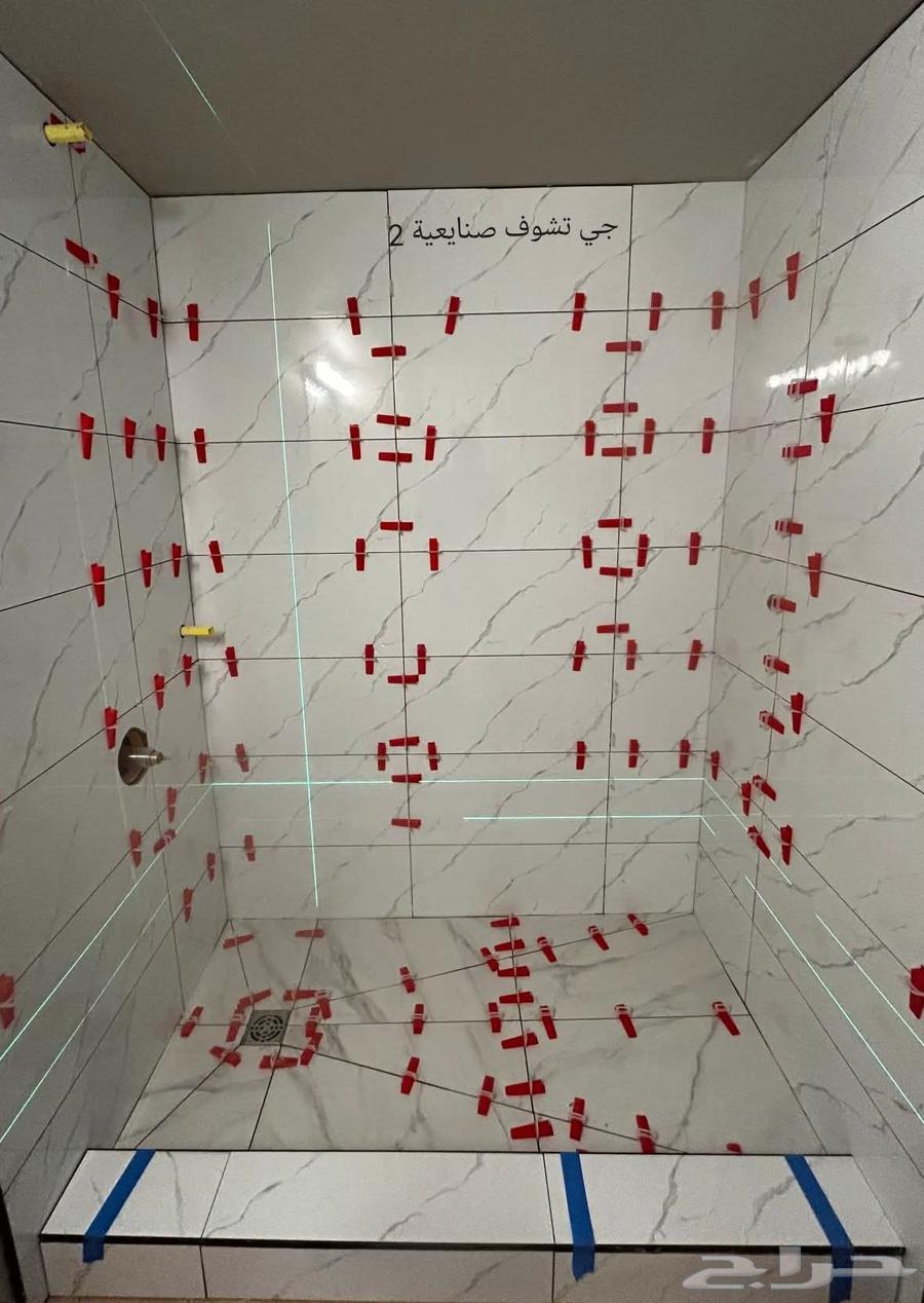 Porcelain ceramic tiler, breaking and installing old and new tiles64422864217602113