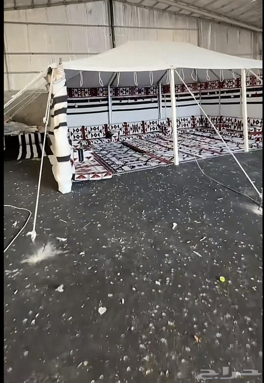 Installation of tents in all sizes64403869025411110