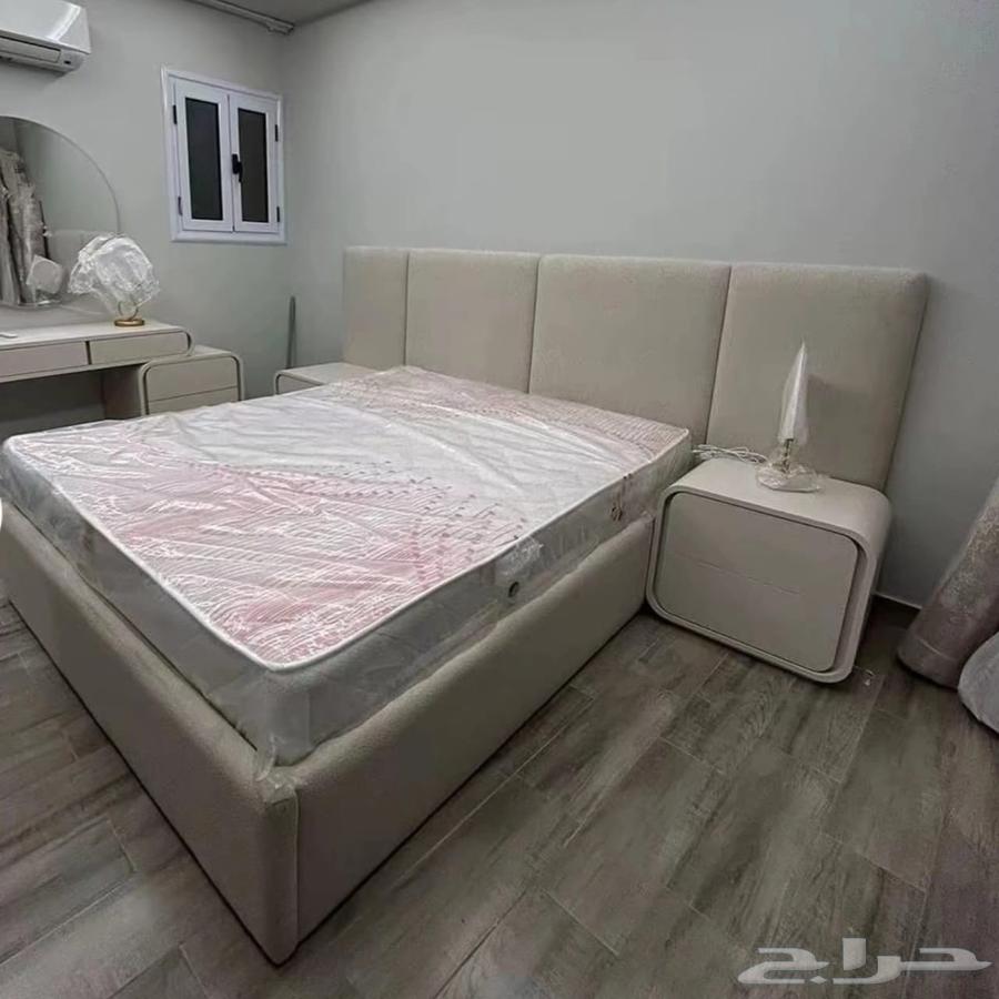 لتفصيل جميع انواع المفروشات تواصل معنا واتساب64403885766401110