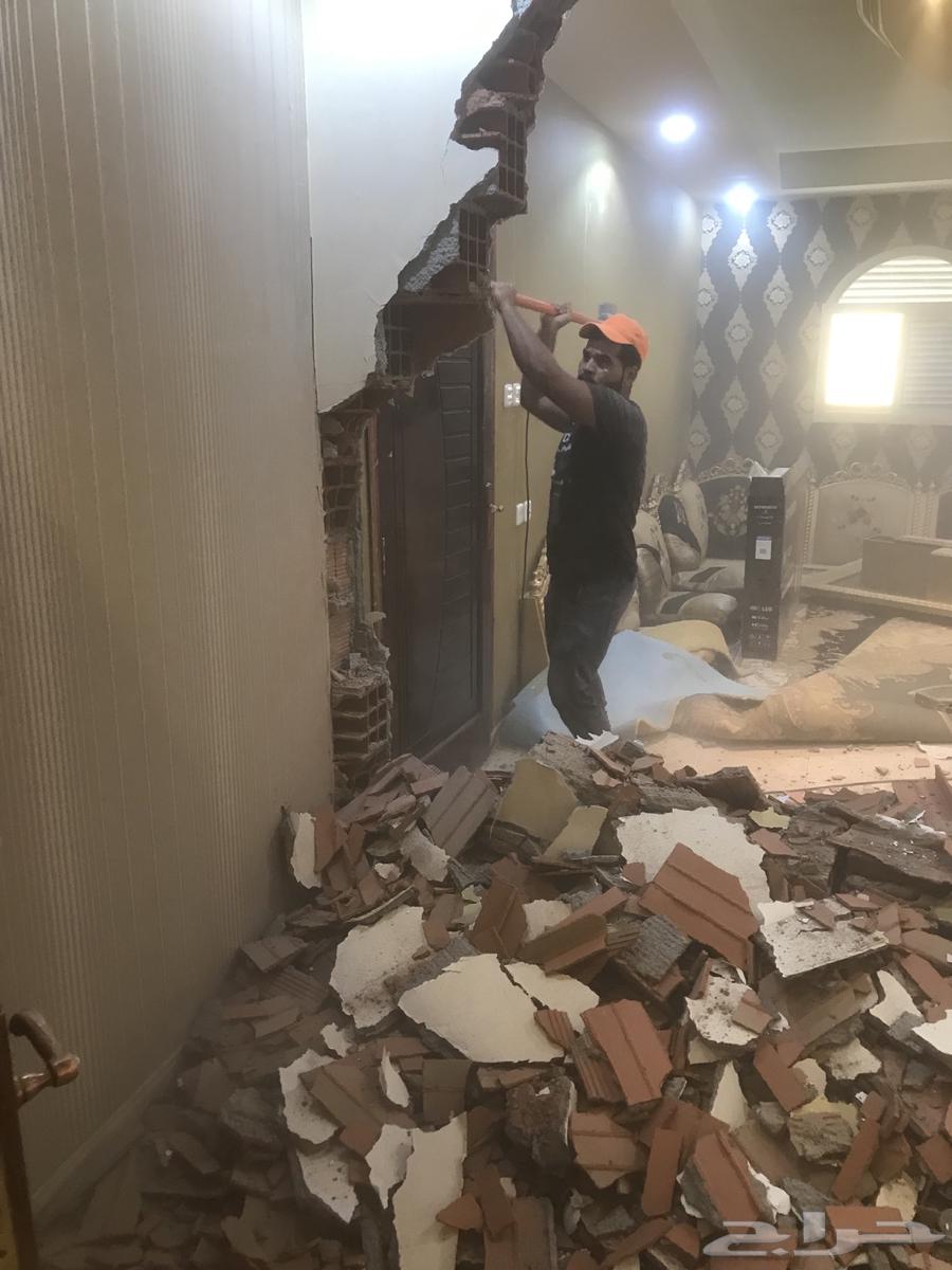 معلم تكسير جدران وترميم بالمدينة المنورة64422975564931111