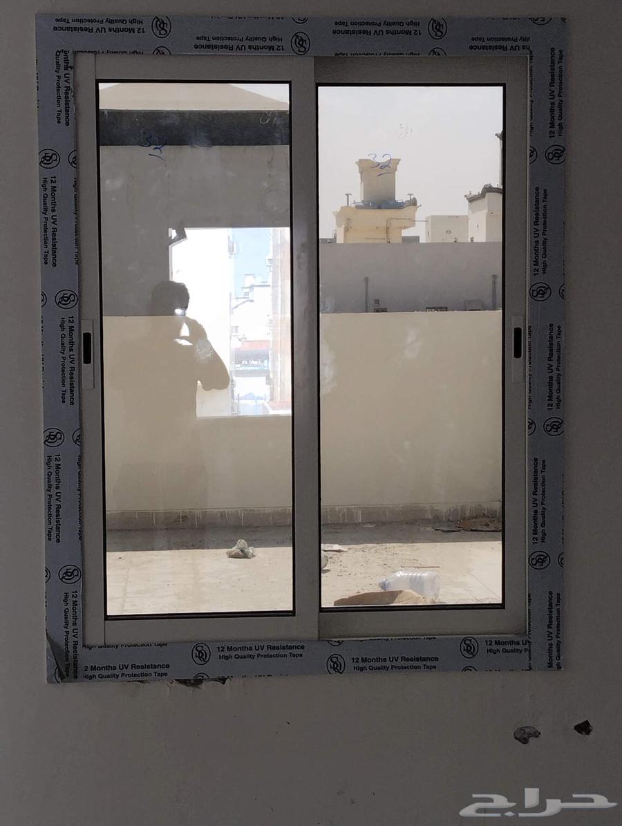 هذه النوافذ الألومنيوم مصنوعة من زجاج مزدوج التزجيج. وهي مصن64422943408769112