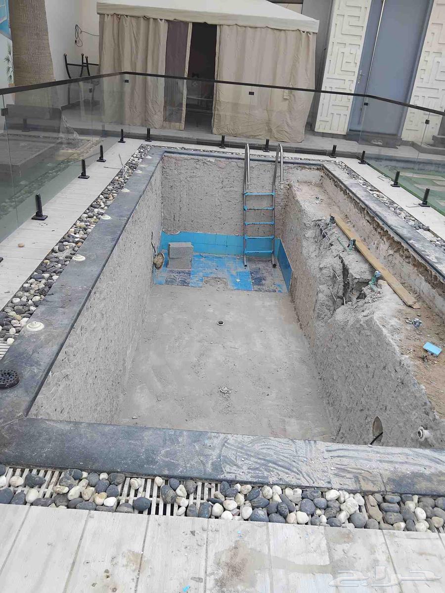 Breaking, repairing, cutting doors and grilles, and adjusting swimming pools64422848482562114