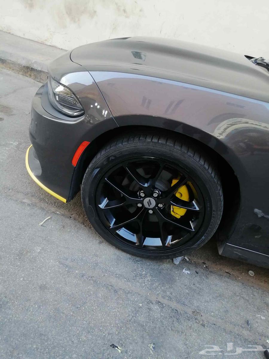 Spray paint matte finish, decorative spray, tire rim spray, rubberized coating64403886196225112