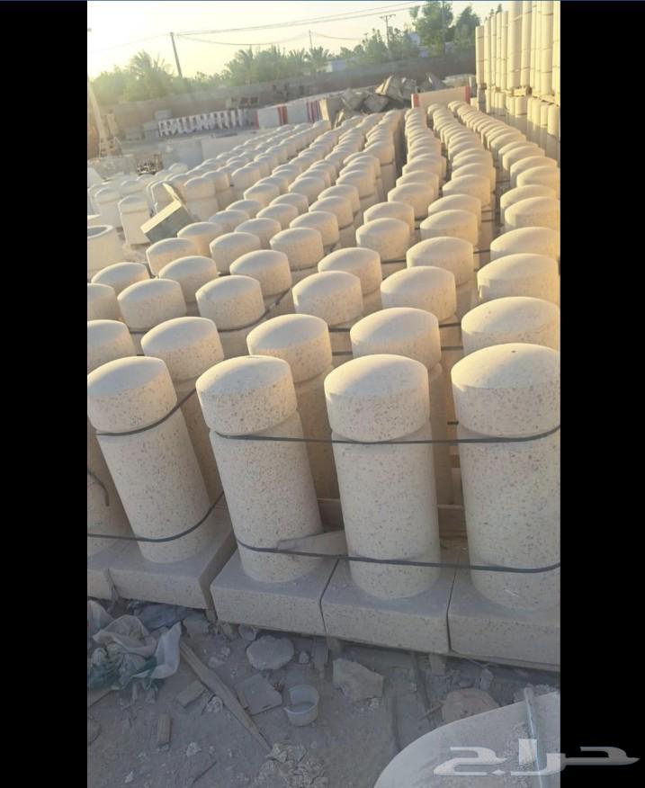 We have concrete parking stops, bollards, and concrete barriers available64422912550659111