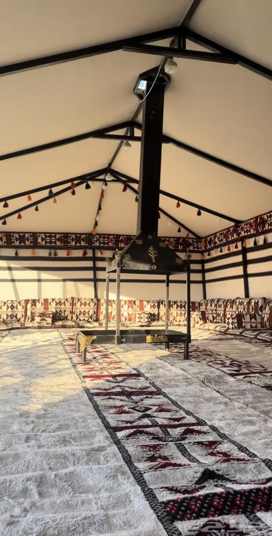 Installation of tents in all sizes64403869025411112