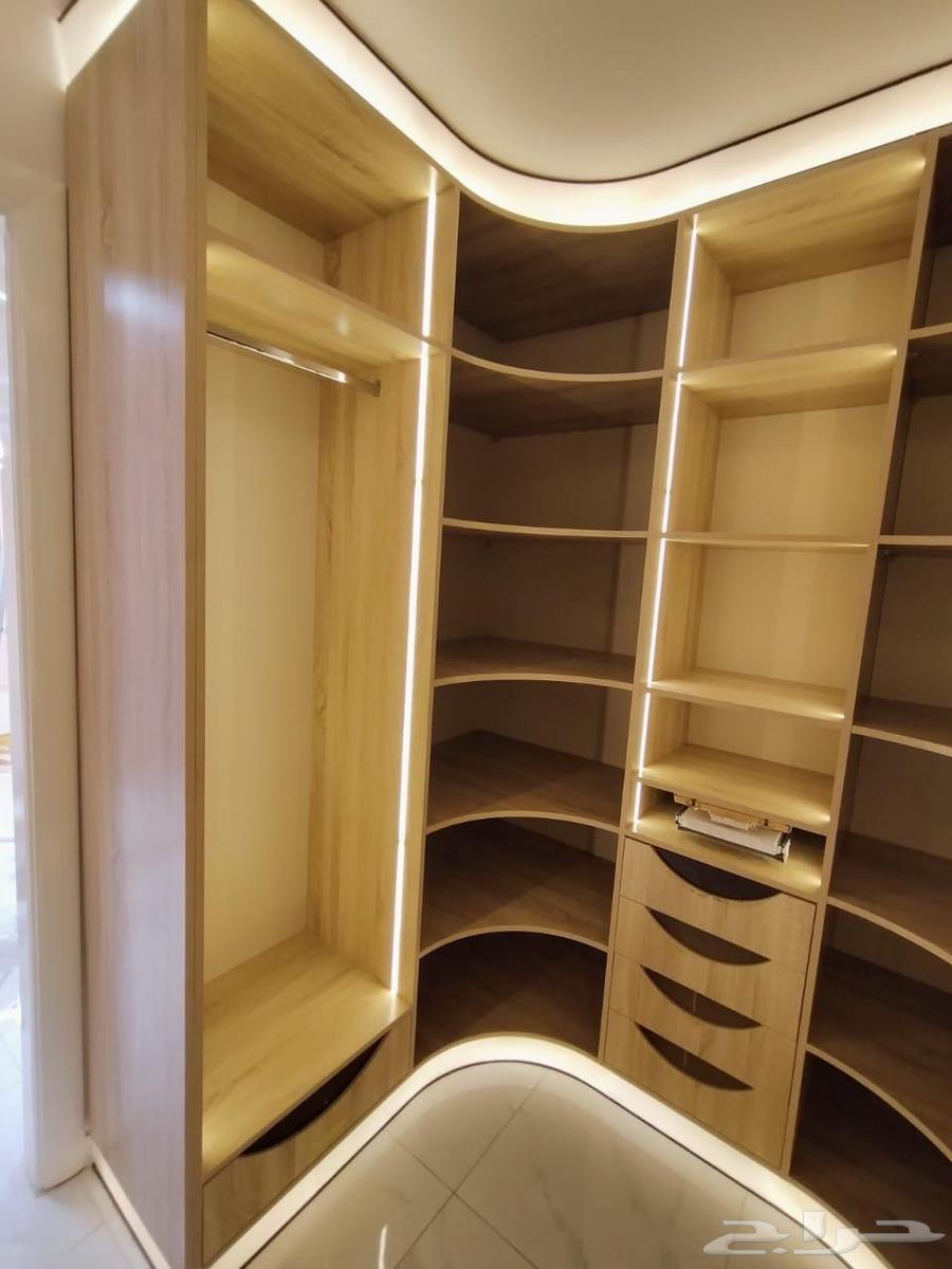 نجار محترف لتنفيذ كافة الأعمال الخشبيه64422896143491111