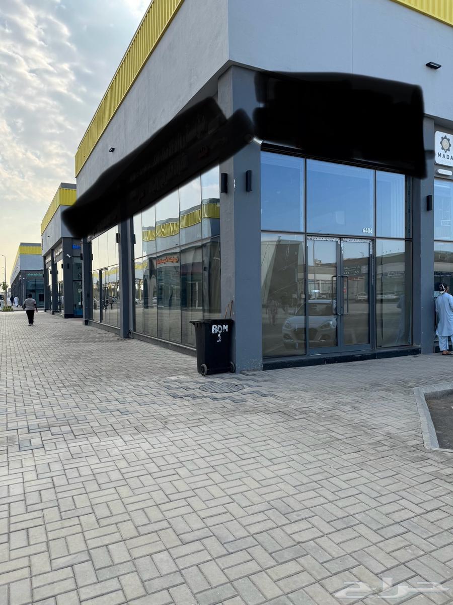 محل للتقبيل في سوق سبعه نشاط كهرباء وسباكه الروابي64423051973378113