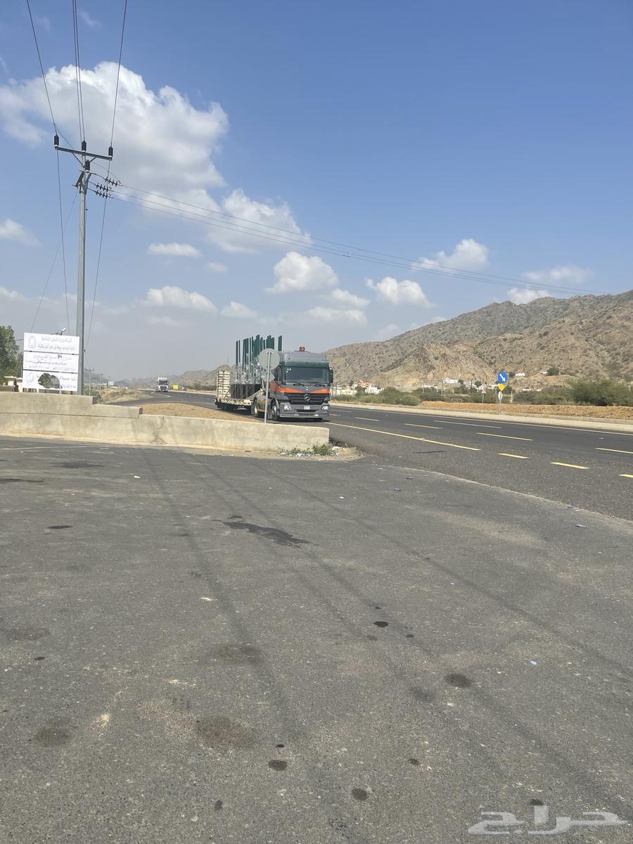 لوبد اسبشل64423181664385110