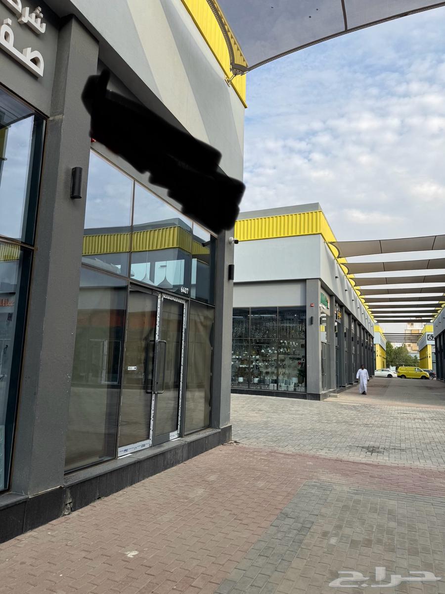 محل للتقبيل في سوق سبعه نشاط كهرباء وسباكه الروابي64423051973378114