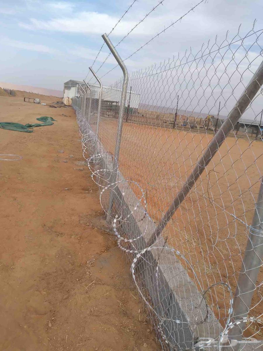 نحن نقوم بتوريد وتركيب جميع انواع الشبوك64423274588673112