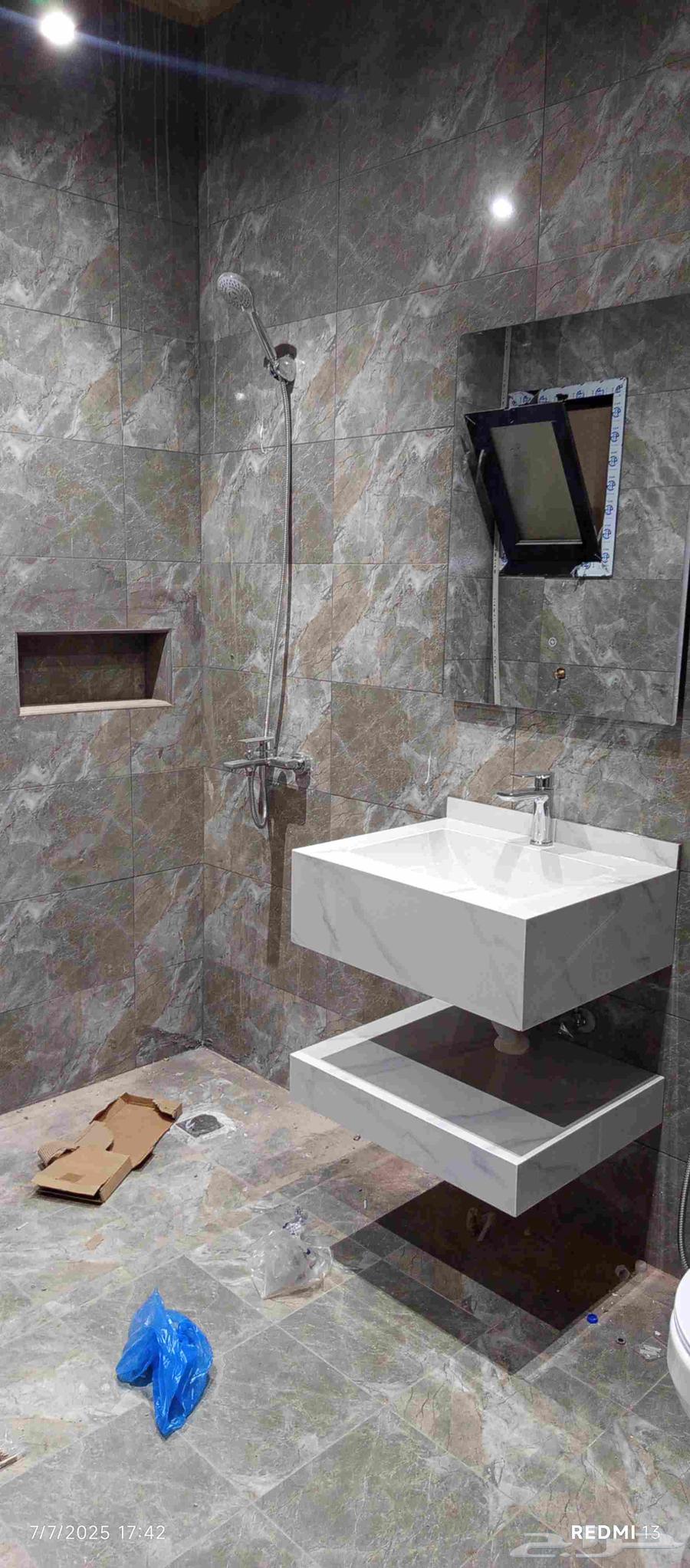 Plumber, Maintenance Technician, Installation, Unclogging, Fitting, and Leak Detection64423022164227112