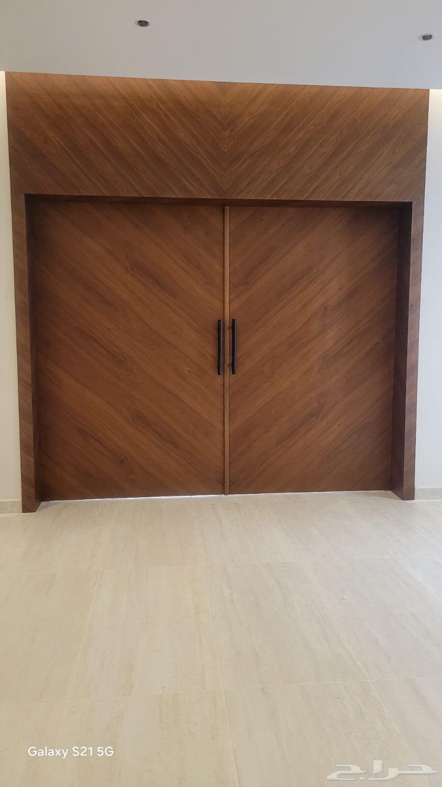 الراقي للنجارة. نجار تفصيل ابواب وديكورات حسب الطلب64423276158465114