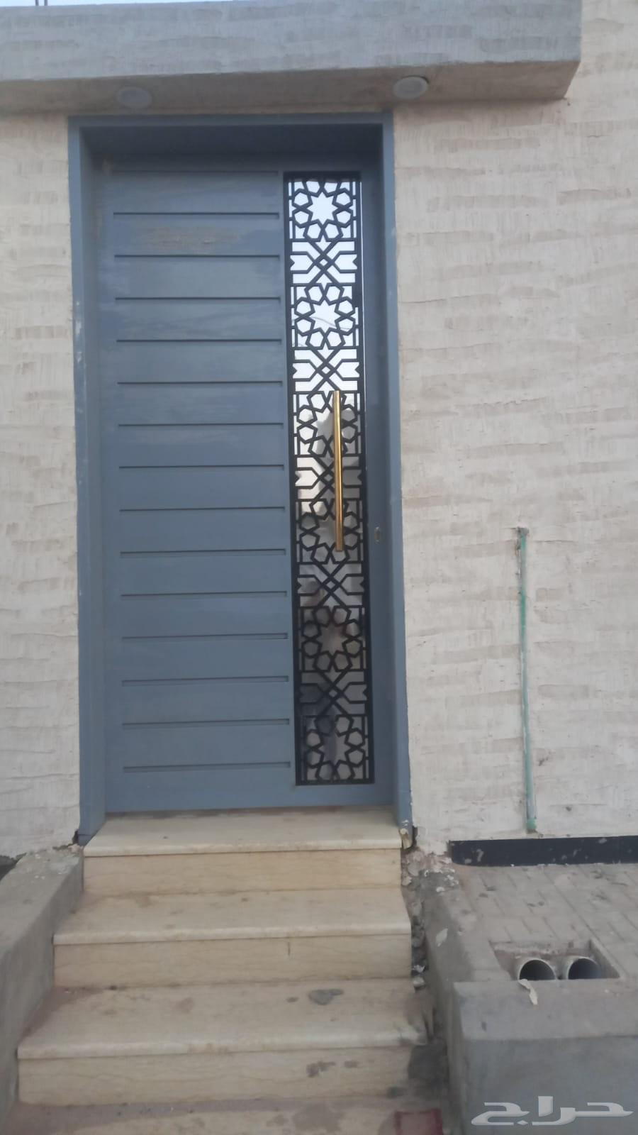 Skilled blacksmith in Crystal, proficient in all types of metalwork, doors, windows, custom orders64423005736322110