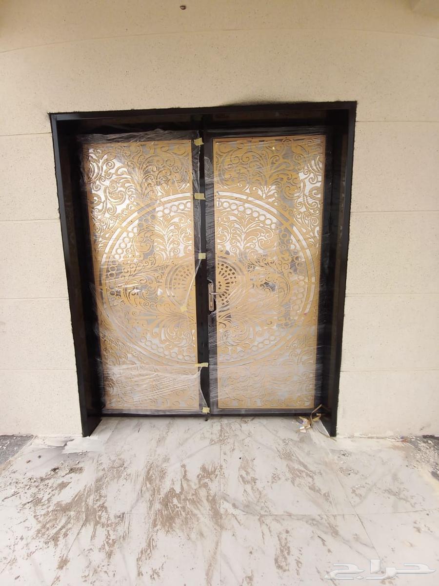 Skilled blacksmith in Crystal, proficient in all types of metalwork, doors, windows, custom orders64423005736322112