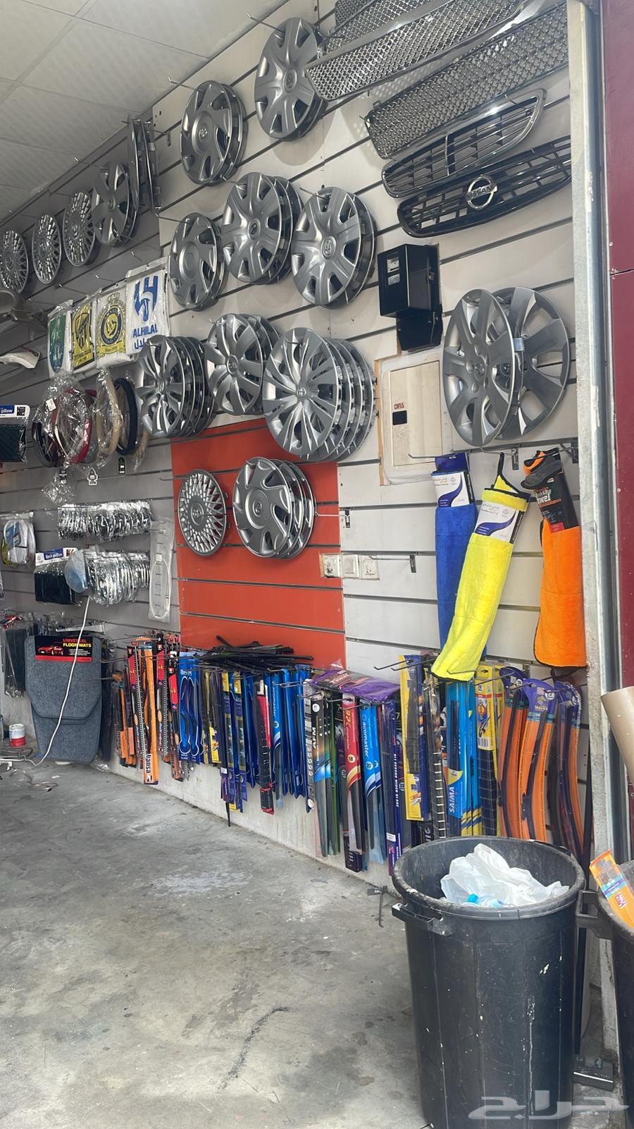 محل زينه سيارات للتقبيل مع البضاعه64457886402051112