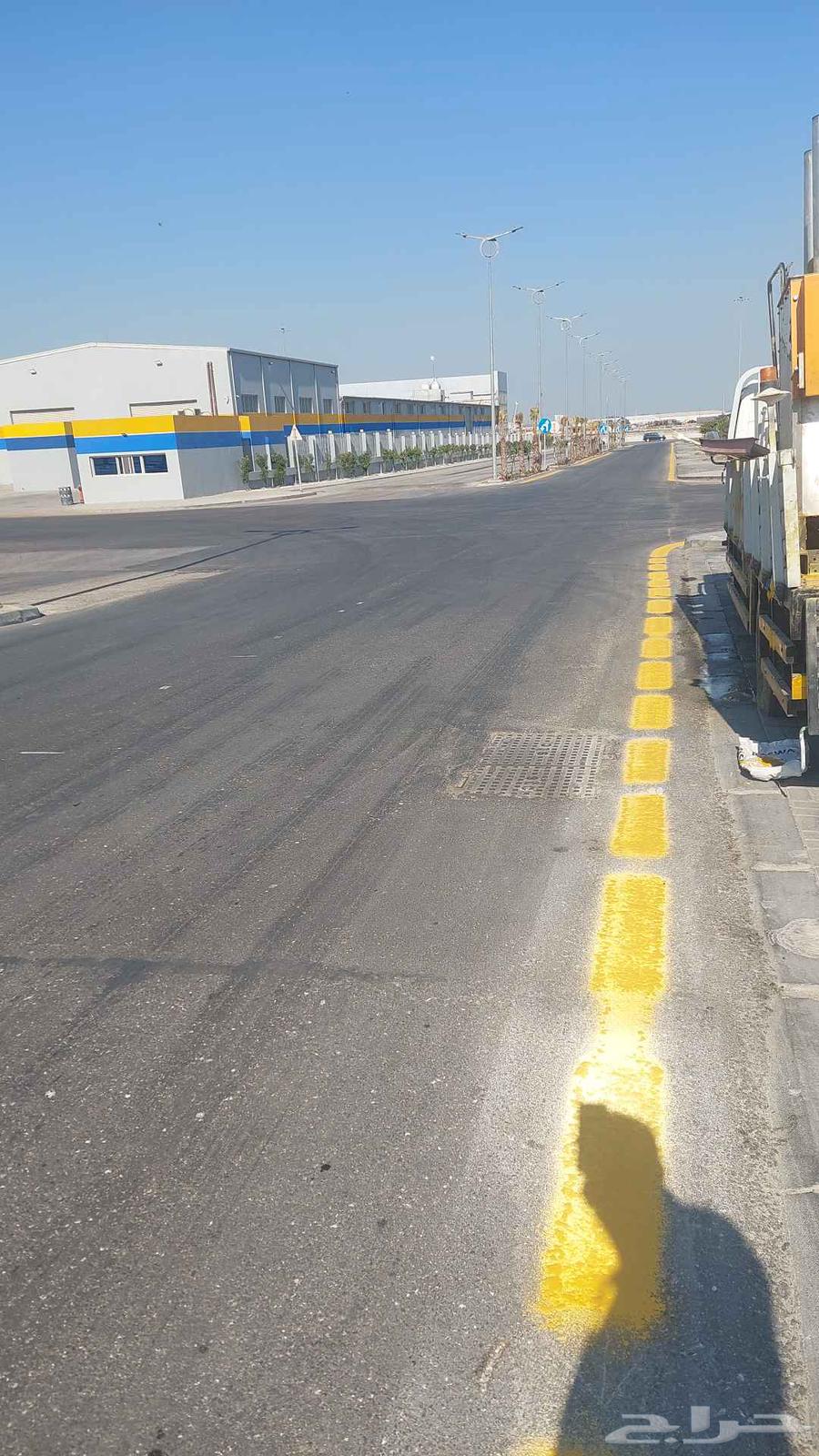 A specialized company in road, asphalt, paving, and marking works64458288781953110