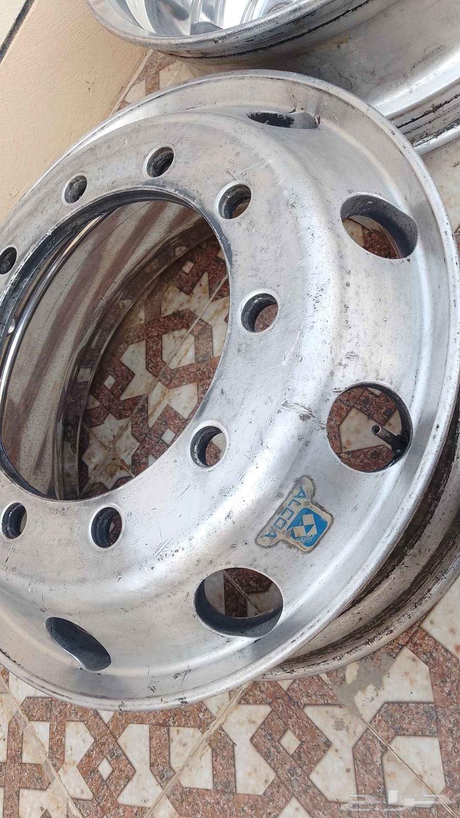 تلميع جنوط كروم جميع السيارات و الباصات و الشاحنات64423354595970113