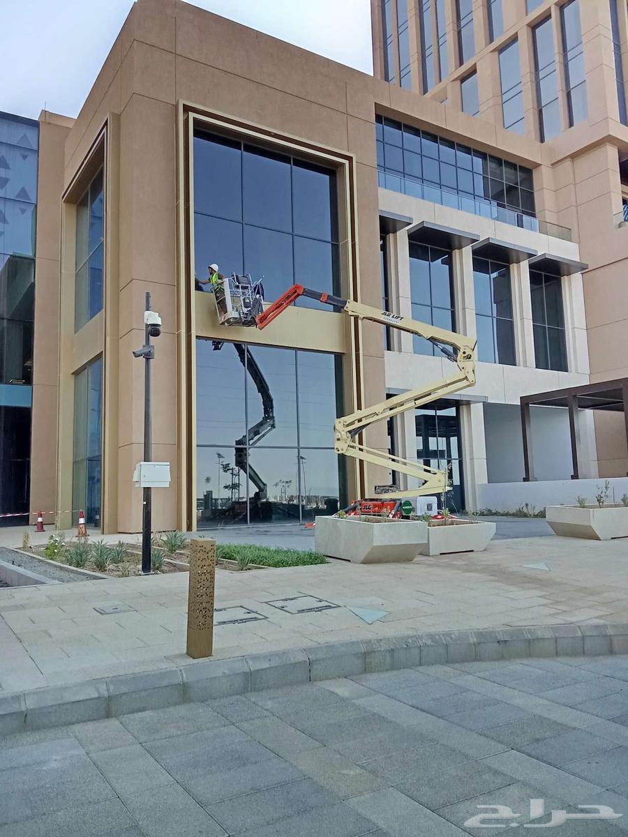 Adding glass facades, floor polishing, and maintenance work64458437512321114