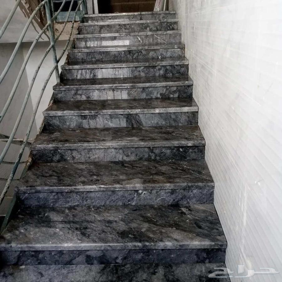 مبلط سرميك ورخام بجميع انواعها تسليم مهندسين64458467344771111