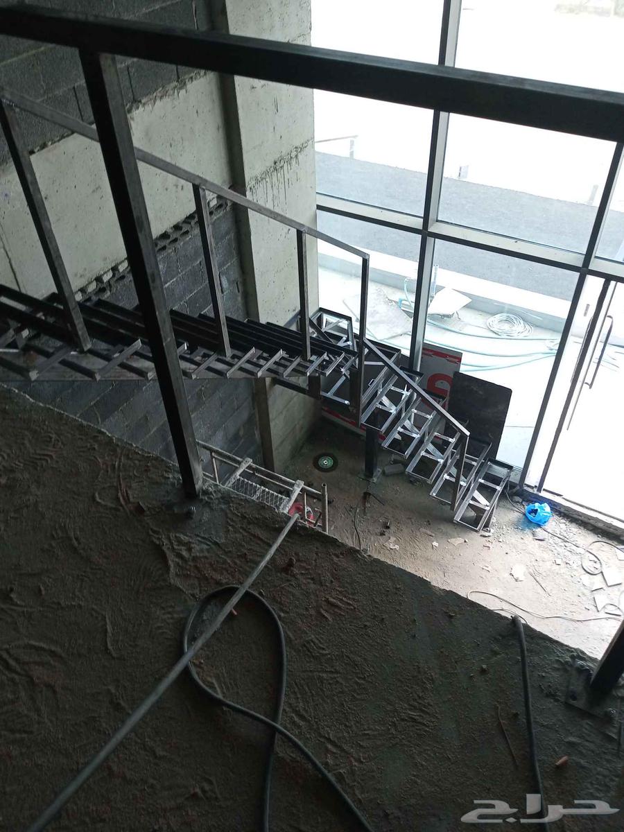 Blacksmith for gates and mobile workshops64457942644481112