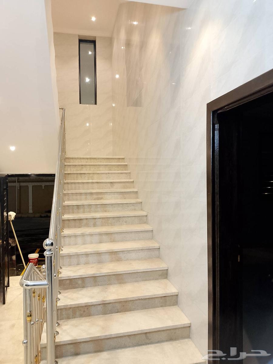 شركة تنظيف بالطائف غسيل خزانات رش حشرات جلي وتلميع المنازل64571742349441112