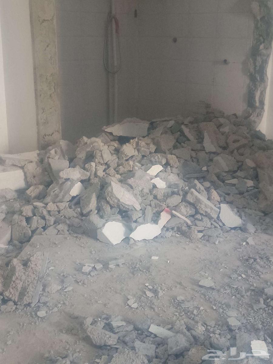 Breaking tiles, plastering and painting64493245782273110