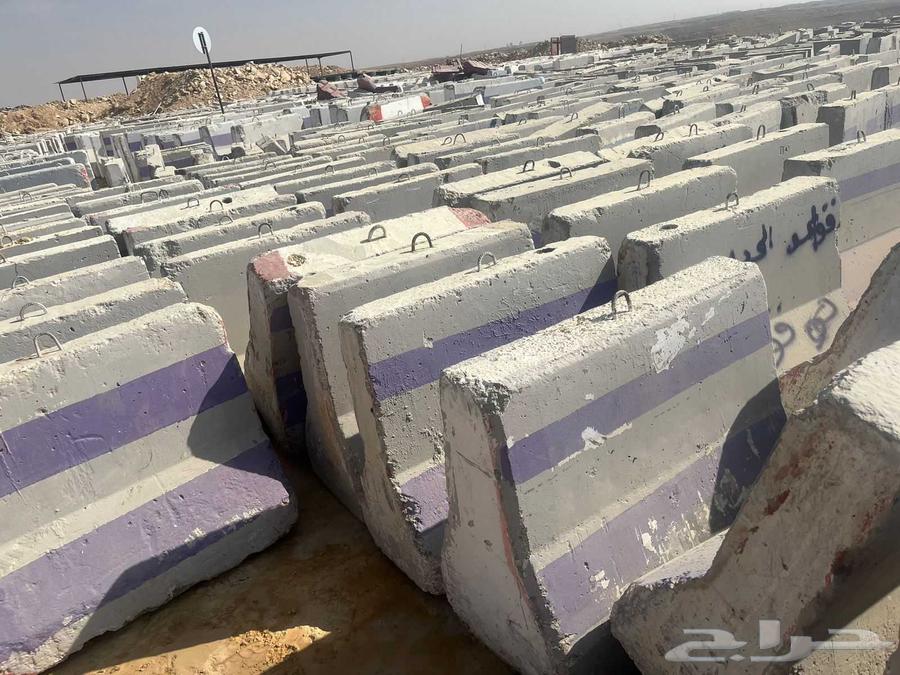 توريد حواجز خرسانيه مستخدمه64423339013891114