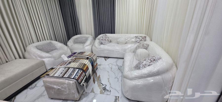 Custom sofa detailing, custom WiFi curtains made to order, Tamara Taby available64457869899266113