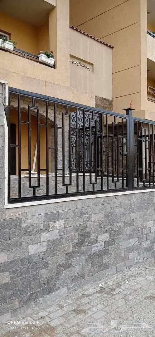 Blacksmith for gates and mobile workshops64457942644481113