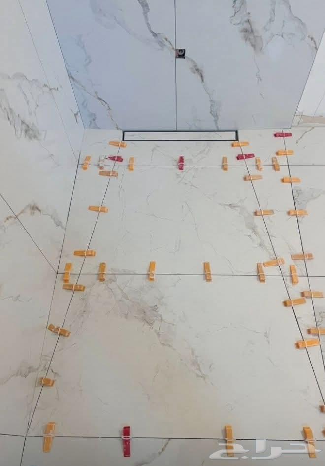 Porcelain ceramic tiler, breaking and installing old bones64458437245569113