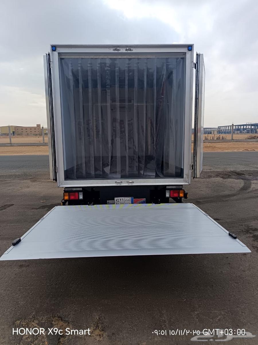 Insulation of vans and construction of vehicle boxes and refrigeration and freezing units64458333443331110