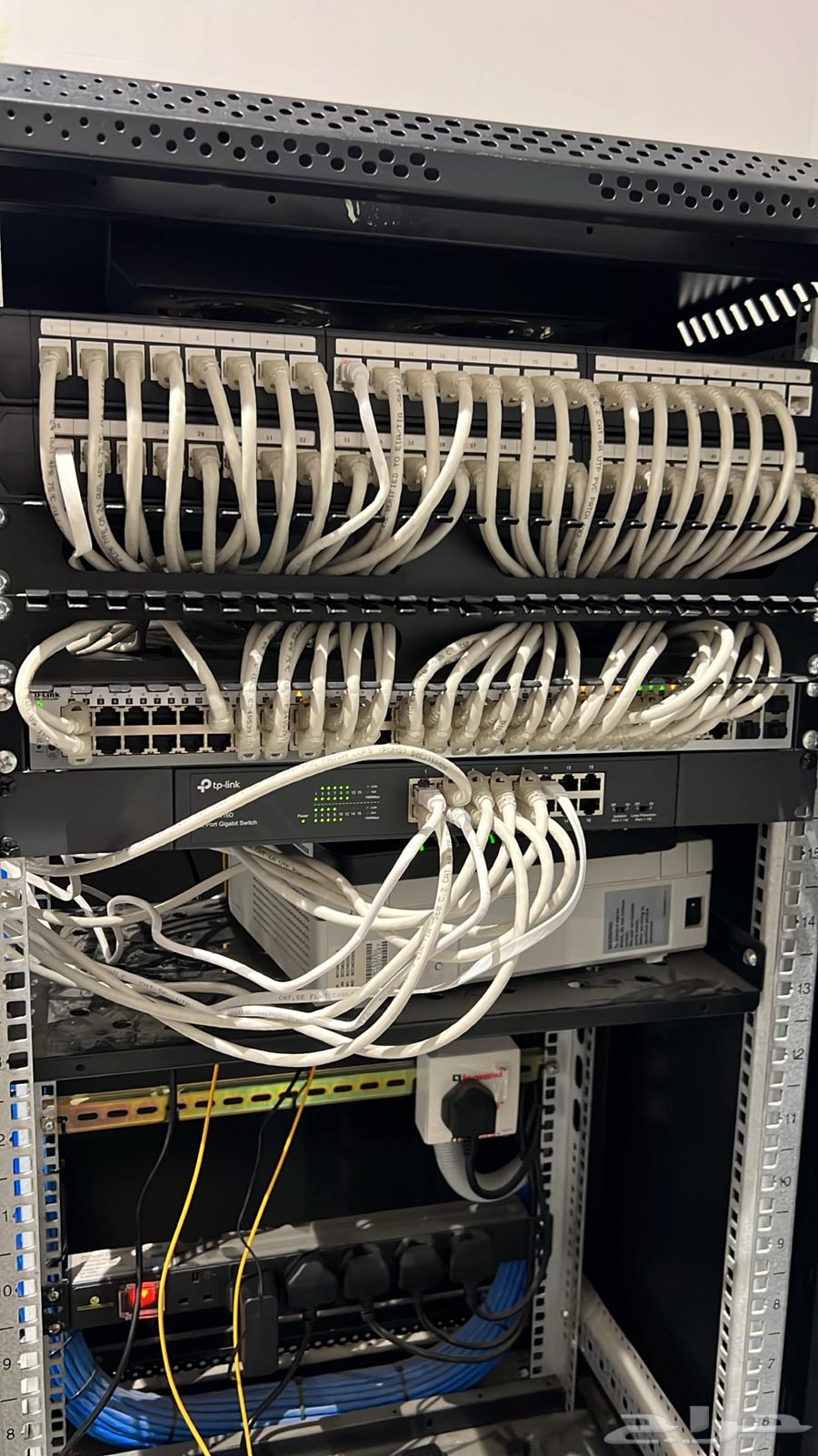 5G Network Distribution and Boosting Solutions64459364469250110