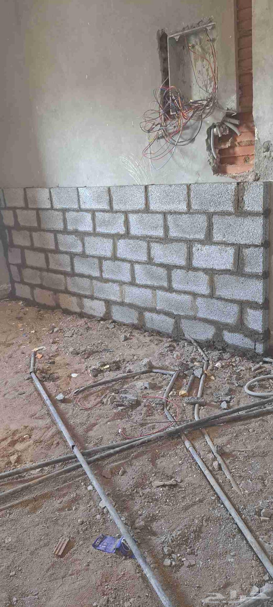 Builder, plasterer, and demolition and renovation workers64458749512067110